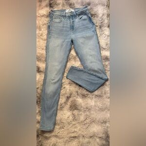 Women's Light Blue Jeans